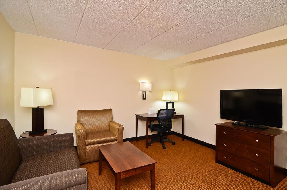 Best Western Plus Arbour Inn&Suites East Ridge Extérieur photo