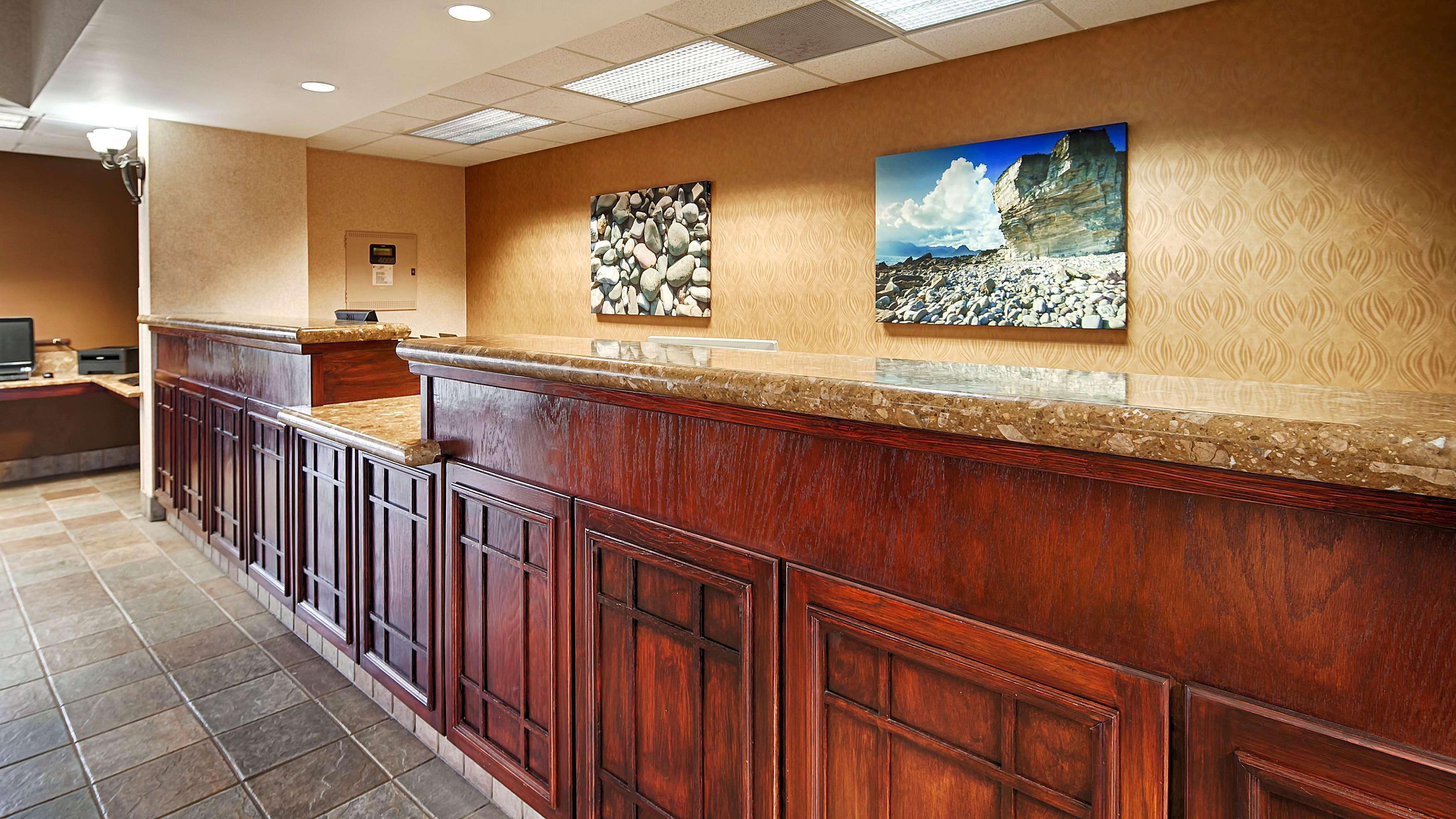 Best Western Plus Arbour Inn&Suites East Ridge Extérieur photo