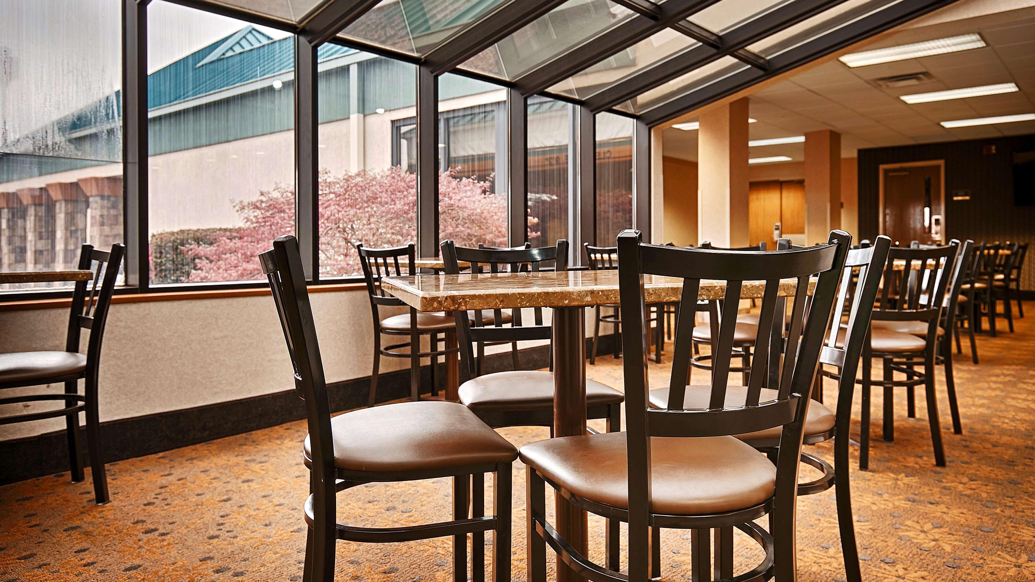 Best Western Plus Arbour Inn&Suites East Ridge Extérieur photo