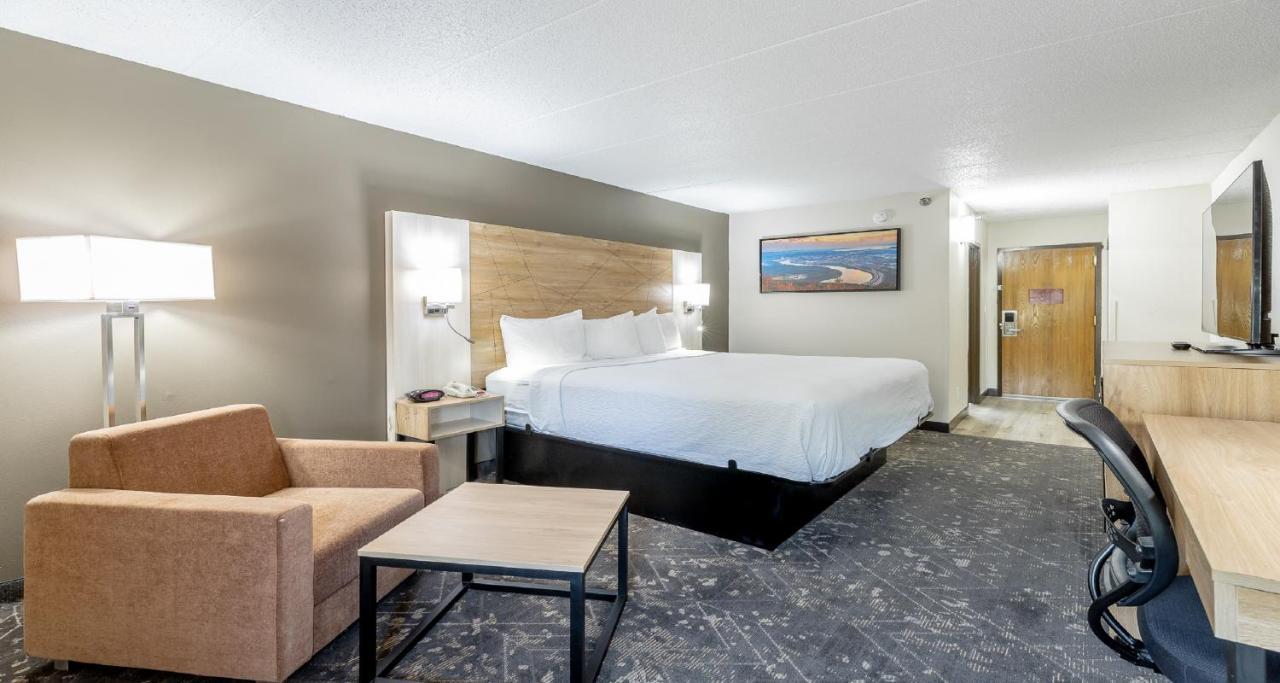 Best Western Plus Arbour Inn&Suites East Ridge Extérieur photo