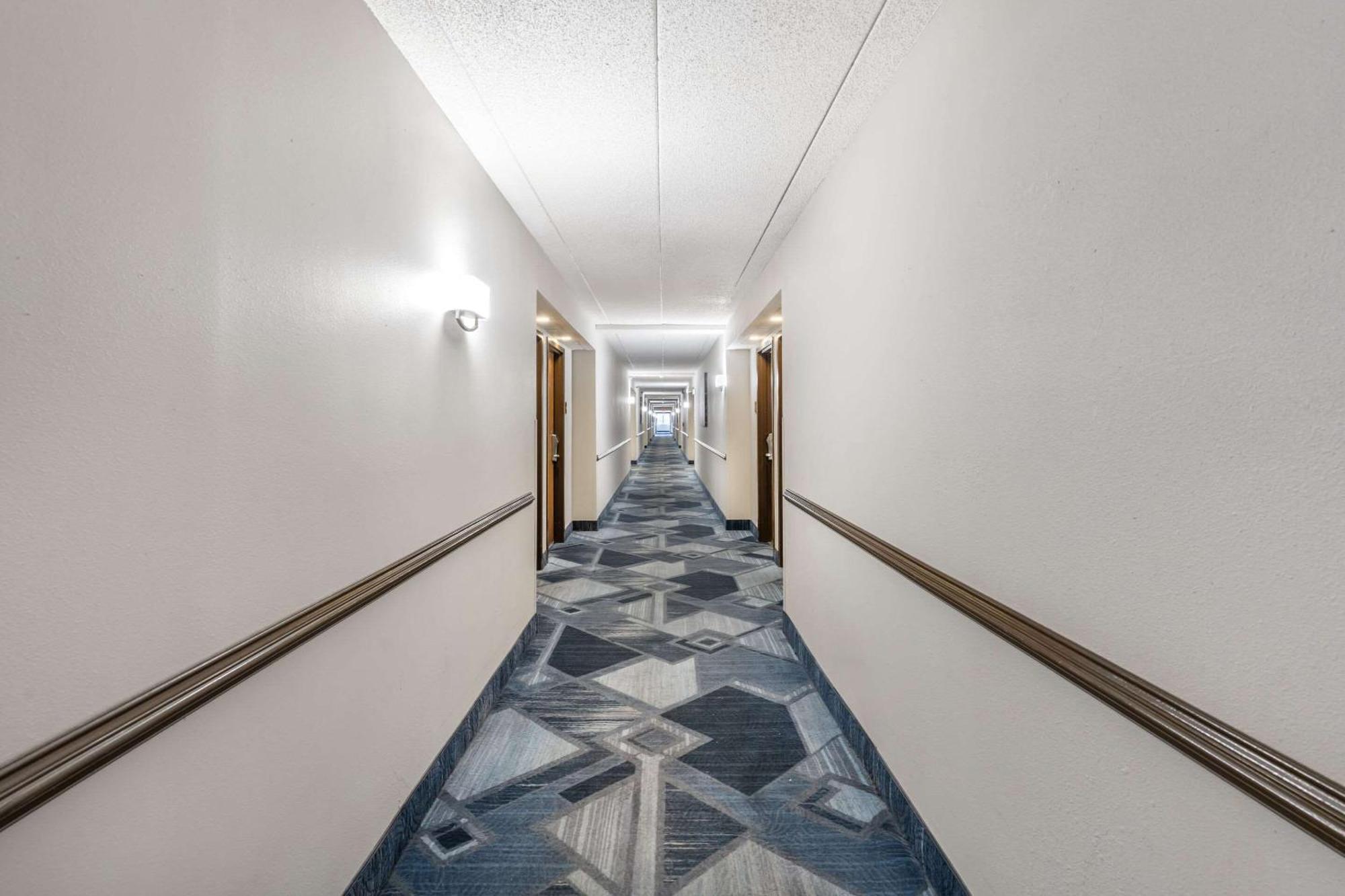 Best Western Plus Arbour Inn&Suites East Ridge Extérieur photo